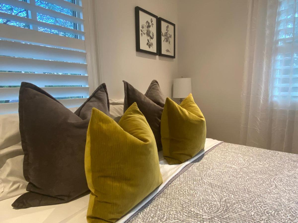Clearbrooke Gem- Bright Private Bedroom Close To Yyz Toronto Exterior foto
