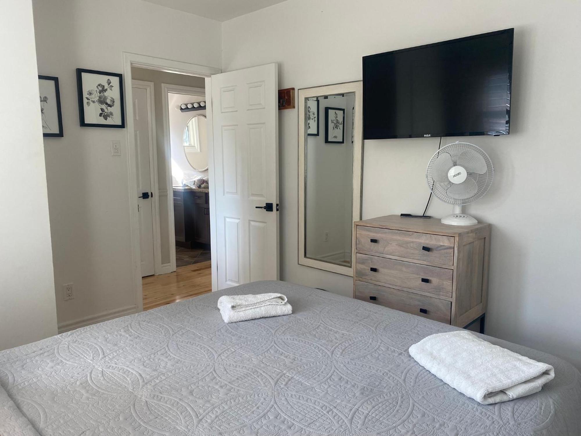 Clearbrooke Gem- Bright Private Bedroom Close To Yyz Toronto Exterior foto